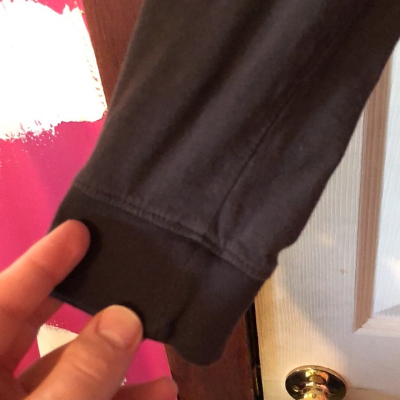 Georgia Bulldogs Light Black/Dark Gray LS T-Shirt Boys Youth Large L 16-18 - Picture 7 of 13